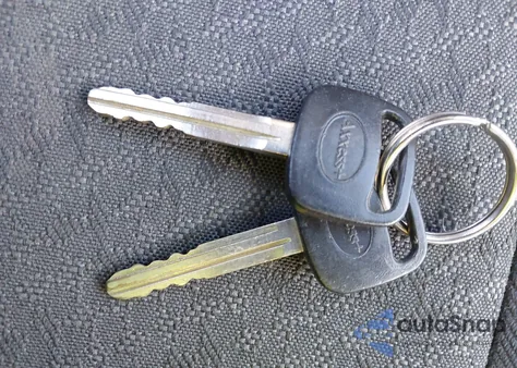 2001 Toyota Corolla S из США, поврежденный, VIN 1NXBR12E41Z473371